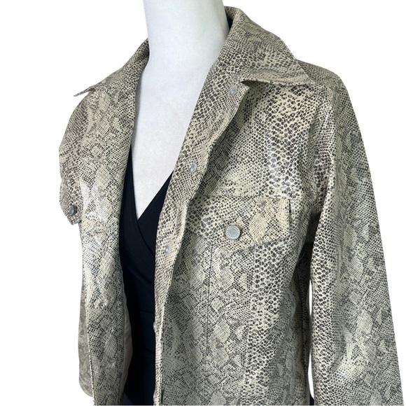 DCC Faux Snakeskin Button Up Cropped Jacket Cream Black Snake Print Medium M - Picture 4 of 15